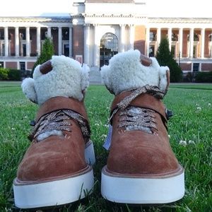 Coach Floral Style Women's Urban Hiker  (SIZE 11)